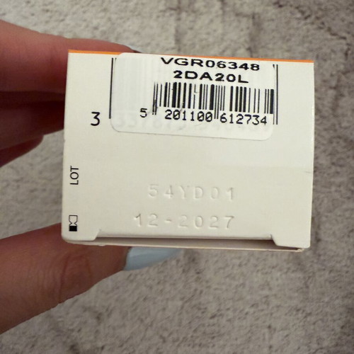 La Roche-Posay Anthelios UVMune 400 Oil Control Gel-Cream SPF50+ 50ml new