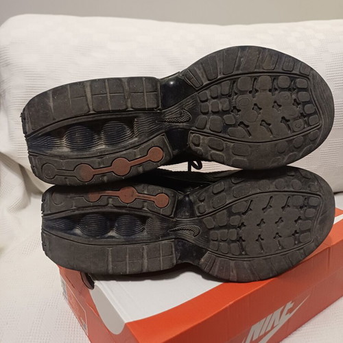 Nike Air Max DN sneakers, black, size 46, worn with worn laces