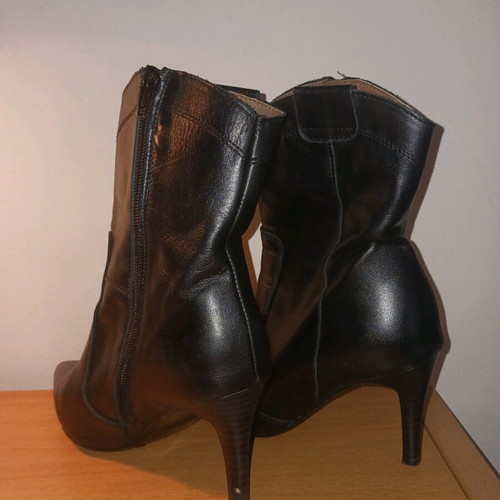 Patricia Miller boots black size 37 like new