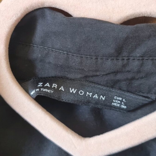 Zara shirt like new with unique style black size L