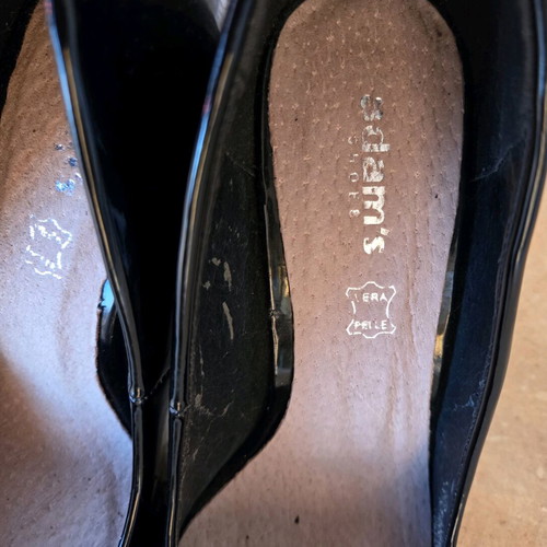 Adam's Shoes Black Patent Leather Stiletto Pumps Size 38 New
