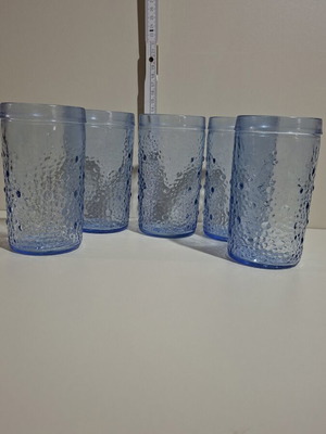 Set of 5 embossed blue glass tumblers like new