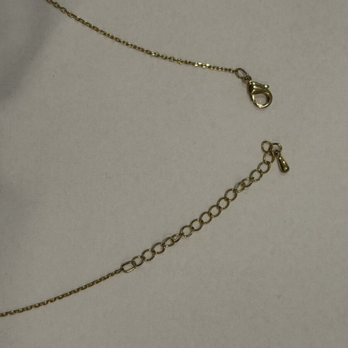Gold-plated necklace with shell pendant