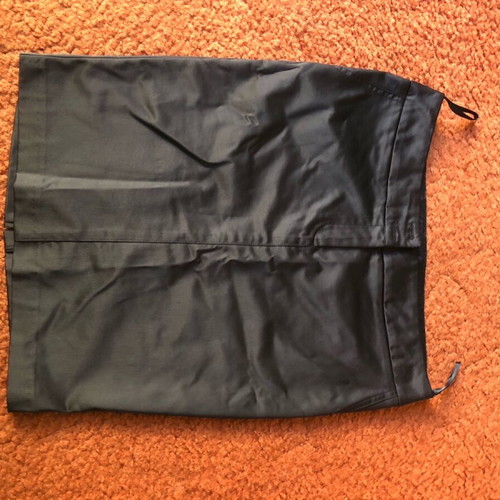 Toi-moi satin jacket and skirt set like new, size M, black