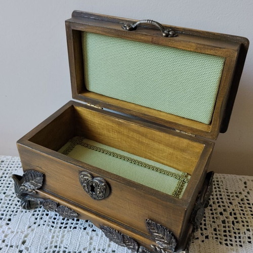 Wooden jewelry box vintage style
