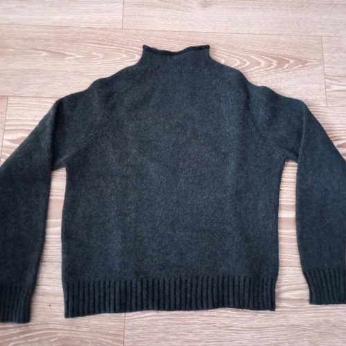 Calvin Klein blue pullover like new, size L