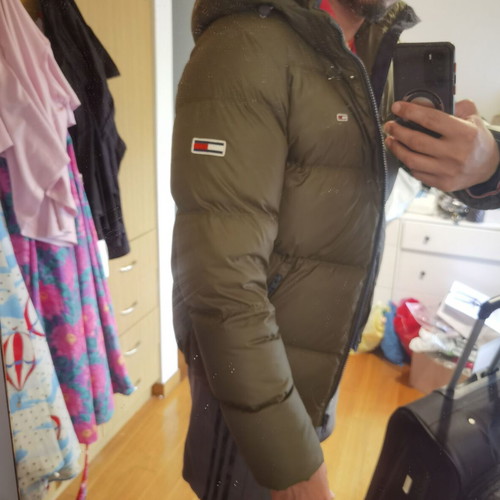 Tommy Hilfiger jacket like new, size L, warm and comfortable