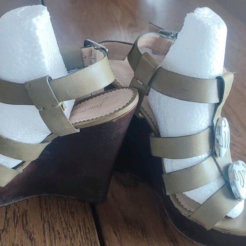 Jean Michel Cazabat leather platforms used, size 37, olive green