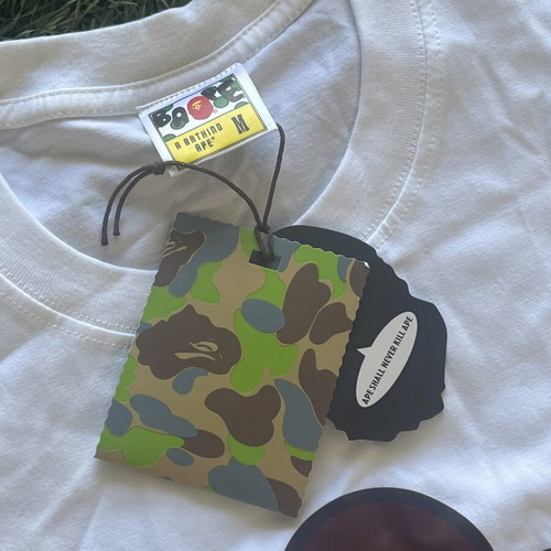 Bape T-shirt white size M like new with tags
