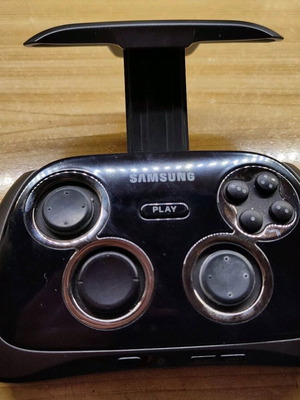 Samsung Gamepad EI-GP20 Android wireless like new, compatible with all Samsung