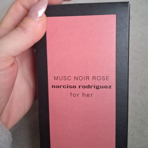 Narciso Musc Noir Rose for Her 100ml like new, with box