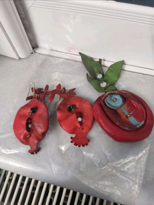 Handmade jewelry set earrings pin like new, red