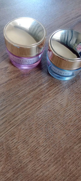 estee lauder συσκευασιες