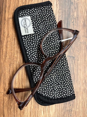 Design Optics by Foster Grant Presbyopia Glasses like new, brown tortoise