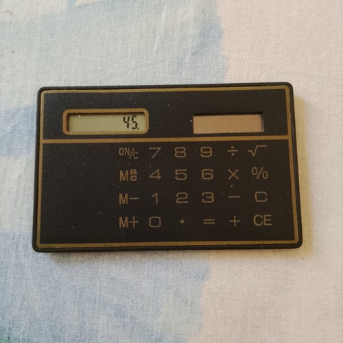 Calculator without battery, thin and small