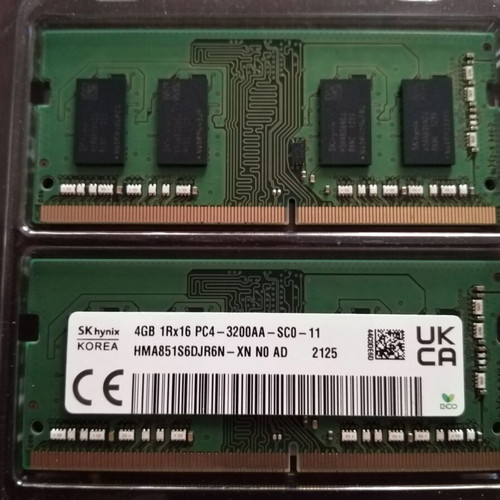Hynix SO-DIMM DDR4 2x4GB laptop memory kit like new
