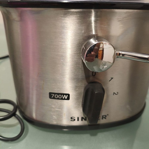 Singer 700W juicer, stainless steel