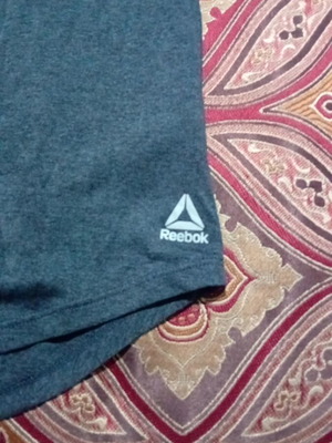 Reebok sports shirt new, size M, black and gray