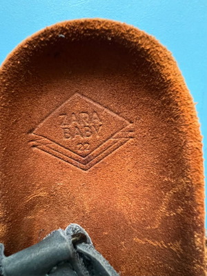 Zara βρεφικά παπούτσια δερμάτινα καλοκαιρινά μεταχειρισμένα, νούμερο 22