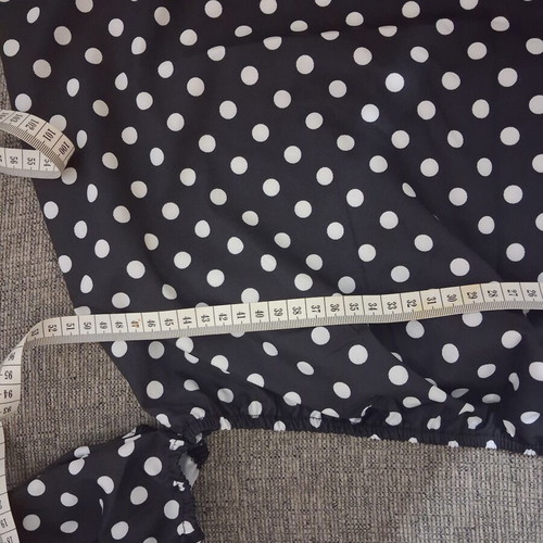 Blouse off-the-shoulder polka dot size Medium like new