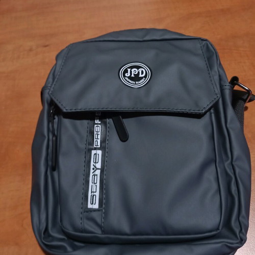 Men's shoulder bag new, waterproof, gray