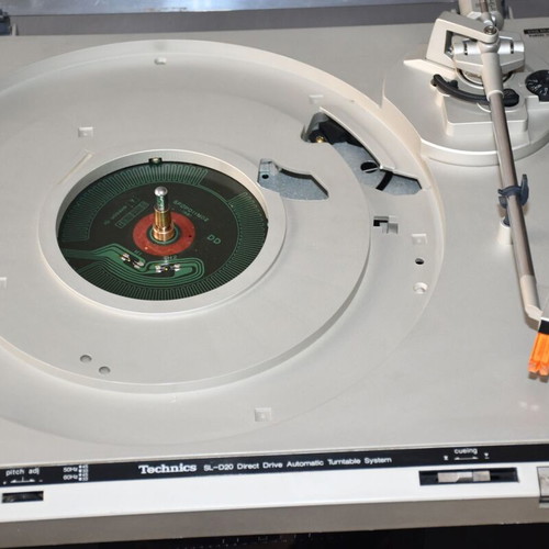 Technics SL-D20 direct drive turntable used, needle needs replacement