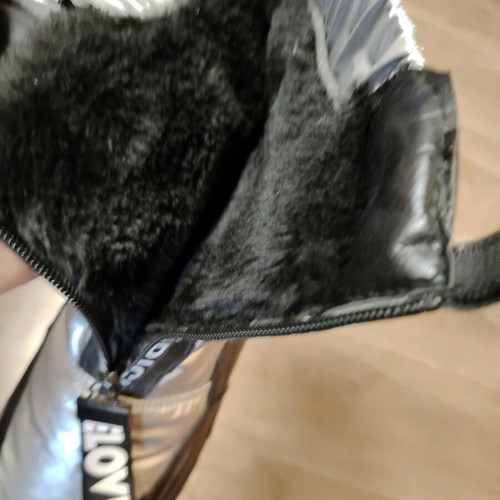 Women's boots new, size 39