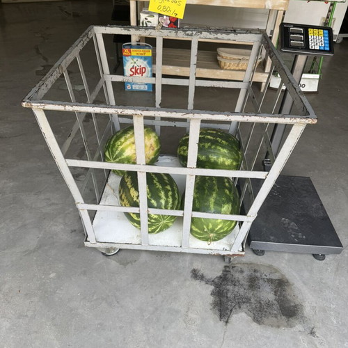 Watermelon storage iron construction used