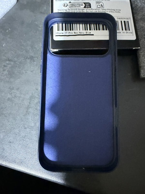 17 Pro Max case blue with ring holder new