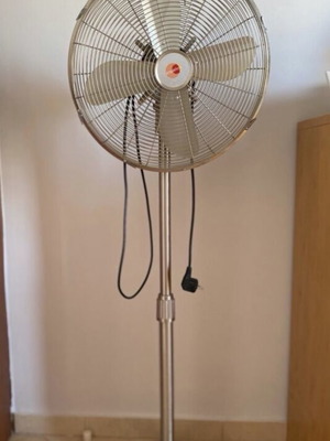 Standing fan 3-speed rotary like new