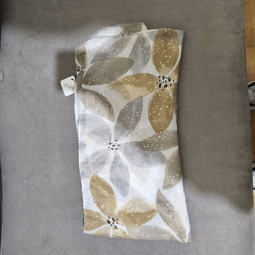 Pareo square in earthy colors, new, Abercrombie & Fitch