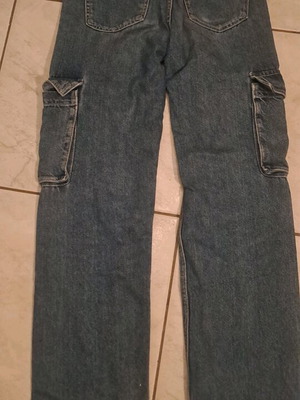 Τζίν παντελόνι cargo Bershka σαν καινούργιο, μπλε, μέγεθος XS