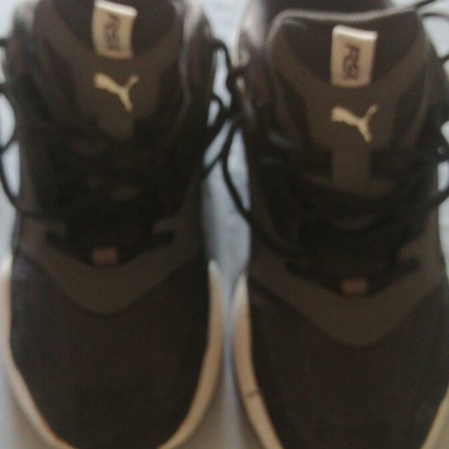Puma sports shoes size 43, black and white