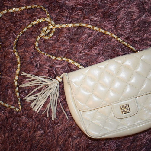 Givenchy leather shoulder bag used, beige
