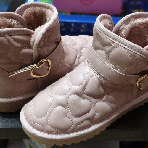 DeeZee children's boots size 34