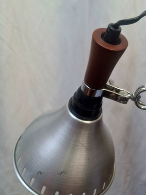 Ikea K0001 klemspot used with E27 fitting and cord