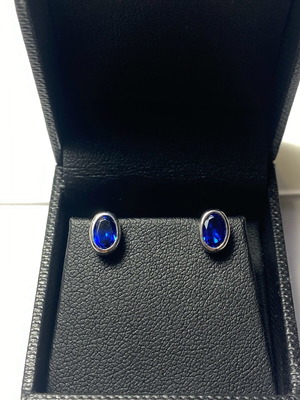 White gold 14k earrings with zircon and certificate of authenticity