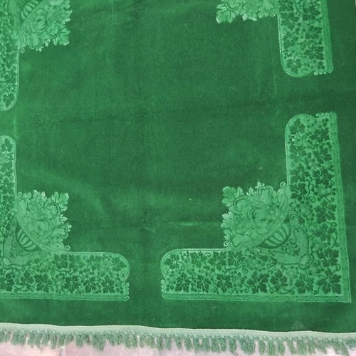 Vintage velvet tablecloth Helios green cypress 1.40 x 1.40 like new
