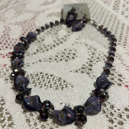 Jewelry set necklace and earrings new