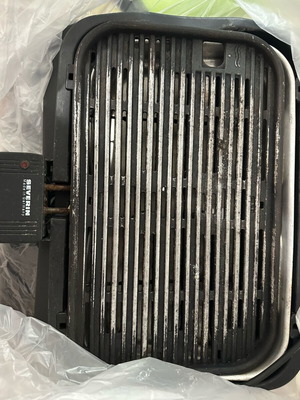 Severin BBQ 2300W με σχάρα μαντεμένιας επίστρωσης μεταχειρισμένο