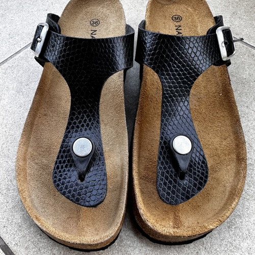 Naturelle anatomical sandals size 36, black