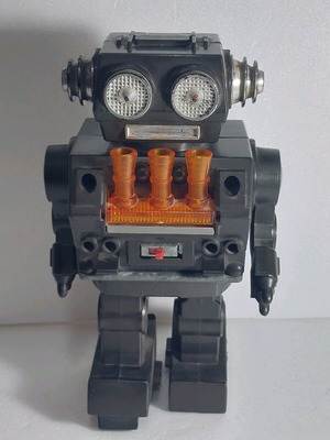 Horikawa New Astronaut plastic robot used, 1970s