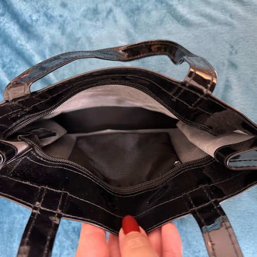 Handbag like new, black