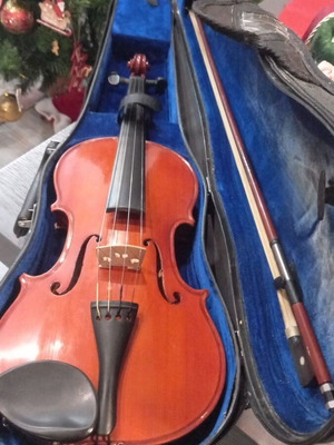 YAMADA 3/4 violin used with case and new strings