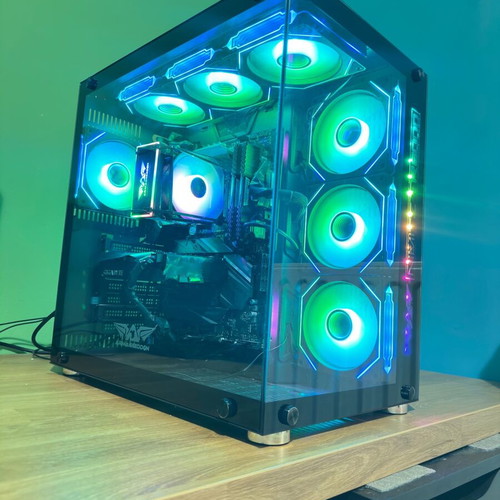 Gaming PC i5 10400 with GTX 1650, 16GB RAM, RGB case, like new
