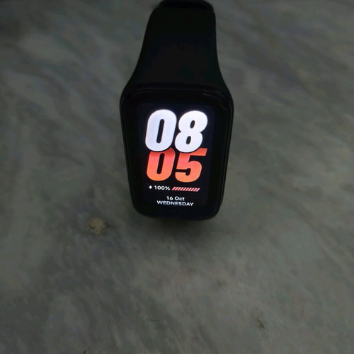Xiaomi Smart Band 8 Active with extra strap