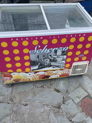 Scherzo freezer like new, fully functional