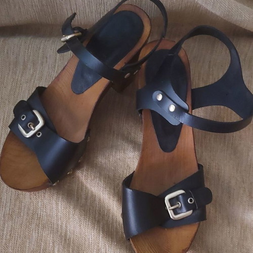 Italian sandals used, size 39, black