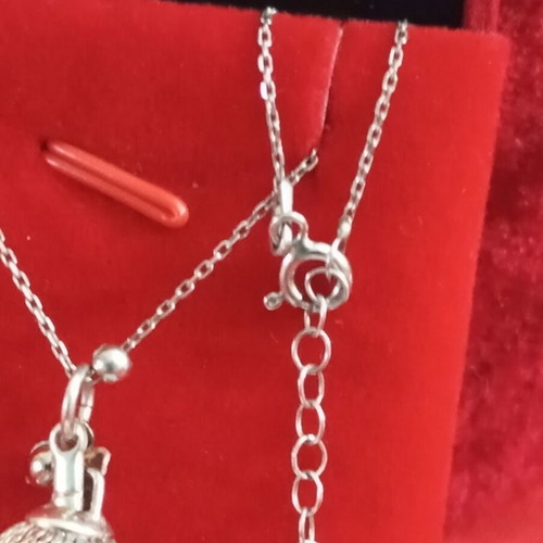 Silver 925 necklace grenade design, like new