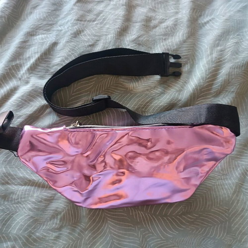 Women's waist bag like new, metallic pink